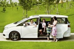 Tết đến rồi, đời có bao lâu mà không sắm ô tô