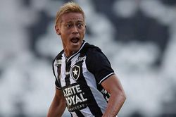 Keisuke Honda tạm rời ĐT Campuchia, trở lại thi đấu ở Bồ Đào Nha