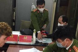 Hà Nội tiếp tục xử lý người không đeo khẩu trang nơi công cộng