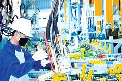 Tháng đầu năm, sản xuất ngành công nghiệp chế biến, chế tạo tăng trưởng 27,2%