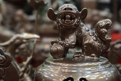 Hình tượng trang trí tứ linh trên đồ thờ bằng đồng ở làng Đại Bái