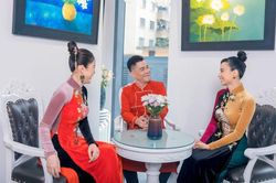 Á hậu Lý Kim Thảo đọ sắc cùng diễn viên Lương Giang trong thiết kế của Nhật Dũng