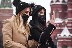 Pháp hơn nửa triệu ca nhiễm/ngày; Brazil 'nóng' trở lại