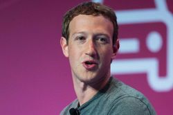 Sự 'cô đơn' của Mark Zuckerberg