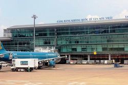 Một nhân viên ở sân bay Tân Sơn Nhất dương tính với Covid-19