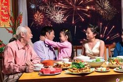 Rộn ràng Tất niên