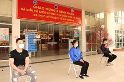 Ba bệnh nhân COVID-19 đầu tiên ở tâm dịch Hải Dương khỏi bệnh