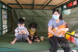 Ngày khó quên của gia đình 3 người mắc Covid-19, bé 2 tháng tuổi đi cách ly