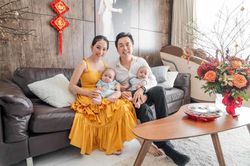 Mr. Đàm, Ngọc Trinh cùng nhiều sao Việt trang hoàng nhà đón Tết