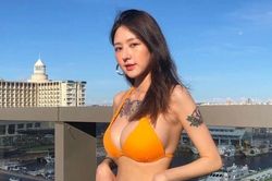 Hot girl Đài Loan nổi tiếng với hình xăm độc đáo