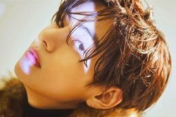 V BTS được vinh danh là trai đẹp 'đỉnh' nhất giới K-pop