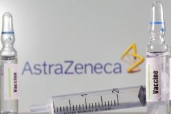 Vaccine AstraZeneca kém hiệu quả hơn khi gặp biến thể Nam Phi