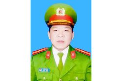 Hỗ trợ gia đình thiếu tá công an hy sinh khi truy bắt tội phạm ma túy