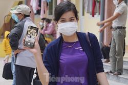Hải Phòng: Vỡ òa niềm vui hoàn tất cách ly, về nhà ăn Tết