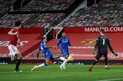 MU ôm hận Everton: Trái tim trên ống tay áo