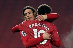 Dấu ấn Man Utd 3-3 Everton: Công làm, thủ phá