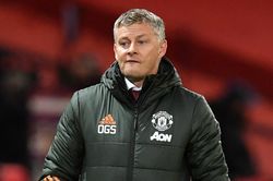 Man Utd mất điểm phút cuối, HLV Solskjaer trách học trò không biết câu giờ