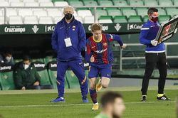 Khả năng điều bóng 'khó tin' của cầu thủ Barca