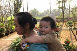 Tết, về với yêu thương