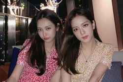 Ai cũng muốn có bạn như Jisoo (BlackPink): Tặng bạn sương sương túi 100 triệu