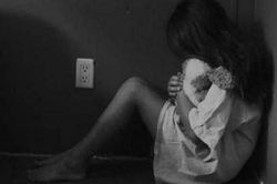 Nữ sinh lớp 8 nghi mang thai 27 tuần tuổi với nam sinh lớp 7 cùng trường