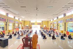 Gần 100 bạn trẻ quy y Phật trước thềm xuân