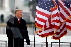 Phiên luận tội ông Trump định đoạt tương lai nước Mỹ thế nào?