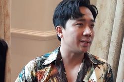 Trấn Thành nói gì sau khi hủy chiếu 'Bố già'?