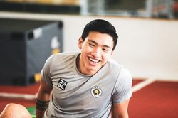 Văn Hậu nhớ lại những ngày ăn Tết xa nhà tại Hà Lan