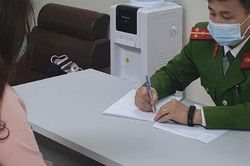 Nữ giám đốc ở Hà Nội bị công an mời lên làm việc vì 'chơi trội' tặng pháo cho bạn chơi Tết