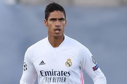 Real Madrid tính bán Varane để tránh mất trắng