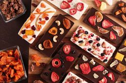 Công thức làm chocolate trái cây khô đơn giản