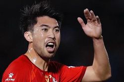 'Nhiều CLB châu Âu mời Lee Nguyễn, nhưng cậu ấy chọn Việt Nam'