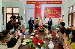 Phó Chủ tịch UBND tỉnh Gia Lai Nguyễn Thị Thanh Lịch thăm, chúc Tết các đơn vị