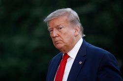 Vì sao ông Trump lặng im?
