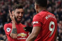 Phản ứng hài hước của Bruno Fernandes khi đồng đội ghi bàn