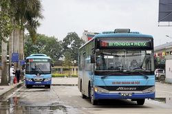 Không nghỉ Tết, hàng nghìn lượt xe buýt vẫn chạy mỗi ngày