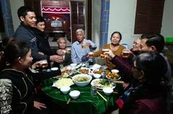 Độc đáo tục 'giỗ sống' cha mẹ để báo hiếu của người vùng cao Quảng Bình