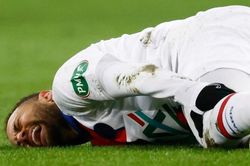 Neymar hết cửa đá trận gặp Barca