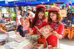 Tết giản dị, trầm tĩnh và an toàn
