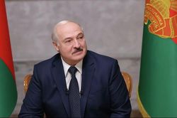 Báo Nga: Tổng thống Belarus sắp sang Sochi... vay tiền?