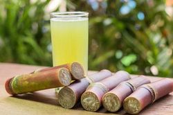 5 sai lầm khi uống nước mía có thể gây hại cho sức khỏe