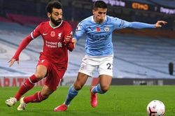 Man City cực ổn định và nguy hiểm: Chìa khóa thành công mang tên Cancelo