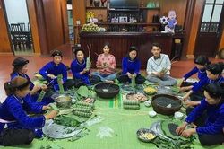 Vui xuân kể chuyện chiếc bánh chưng đen