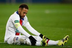 Vận đen bí ẩn của Neymar: Hễ đến tháng 2 lại chấn thương hoặc bị treo giò