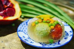 'Bếp nhà cháu' chia sẻ tình yêu với ẩm thực Việt