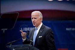 Tổng thống Biden phản ứng trước việc ông Trump trắng án