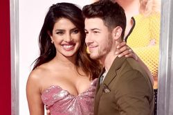 Sự nghiệp Priyanka Chopra gần như sụp đổ vì ca phẫu thuật mũi thất bại