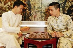 Adrian Anh Tuấn - Sơn Đoàn: Chỉ cần một tin nhắn 'Happy Valentine' là đủ