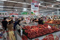 Siêu thị đắt khách chiều mùng 3